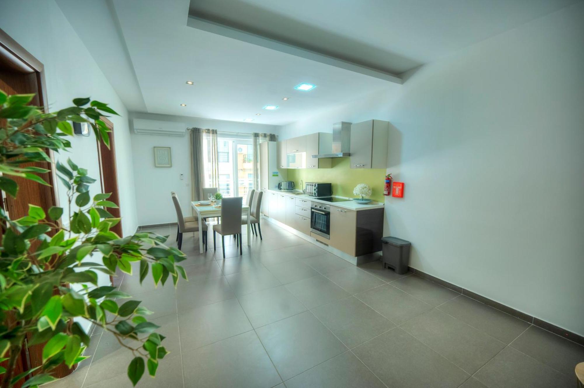 Bright & Large 2Bedrooms In Sliema Center Mpor1-1 Kültér fotó