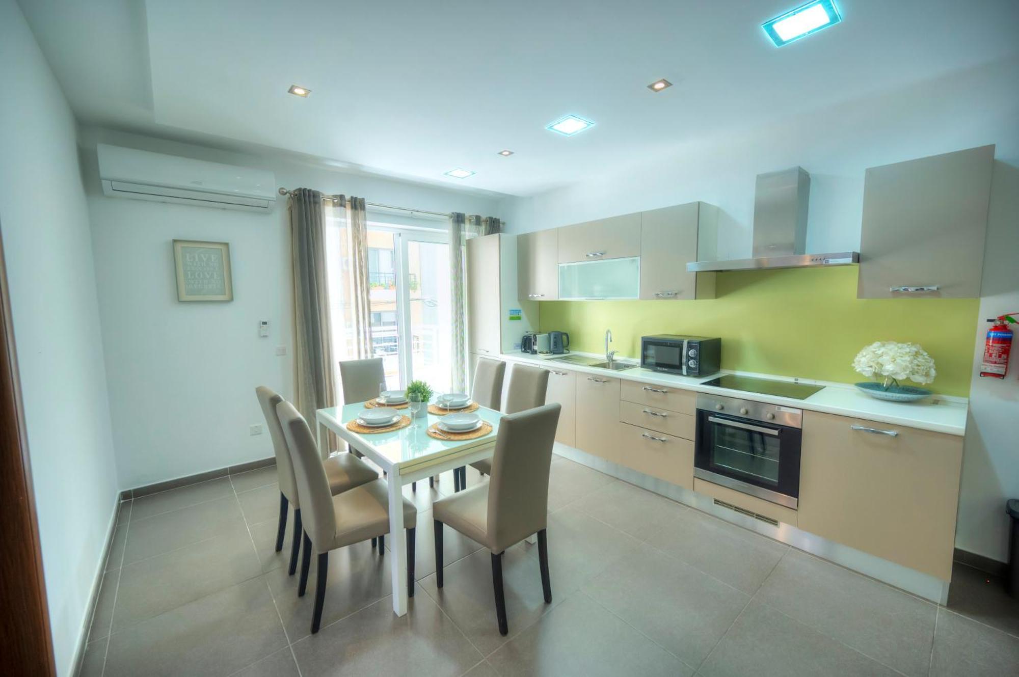 Bright & Large 2Bedrooms In Sliema Center Mpor1-1 Kültér fotó